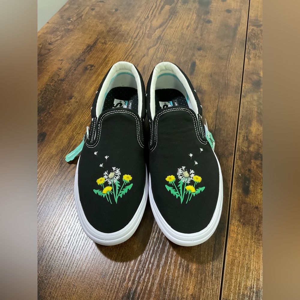 NEW!!! Vans - Unisex ComfyCush Slip-On Shoes - Picture 6 of 7